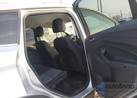 2017 Ford Escape Se z USA, uszkodzony, nr VIN 1FMCU0GD5HUD52453